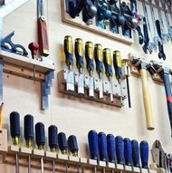 Настенные системы хранения инструментов: способы и идеи